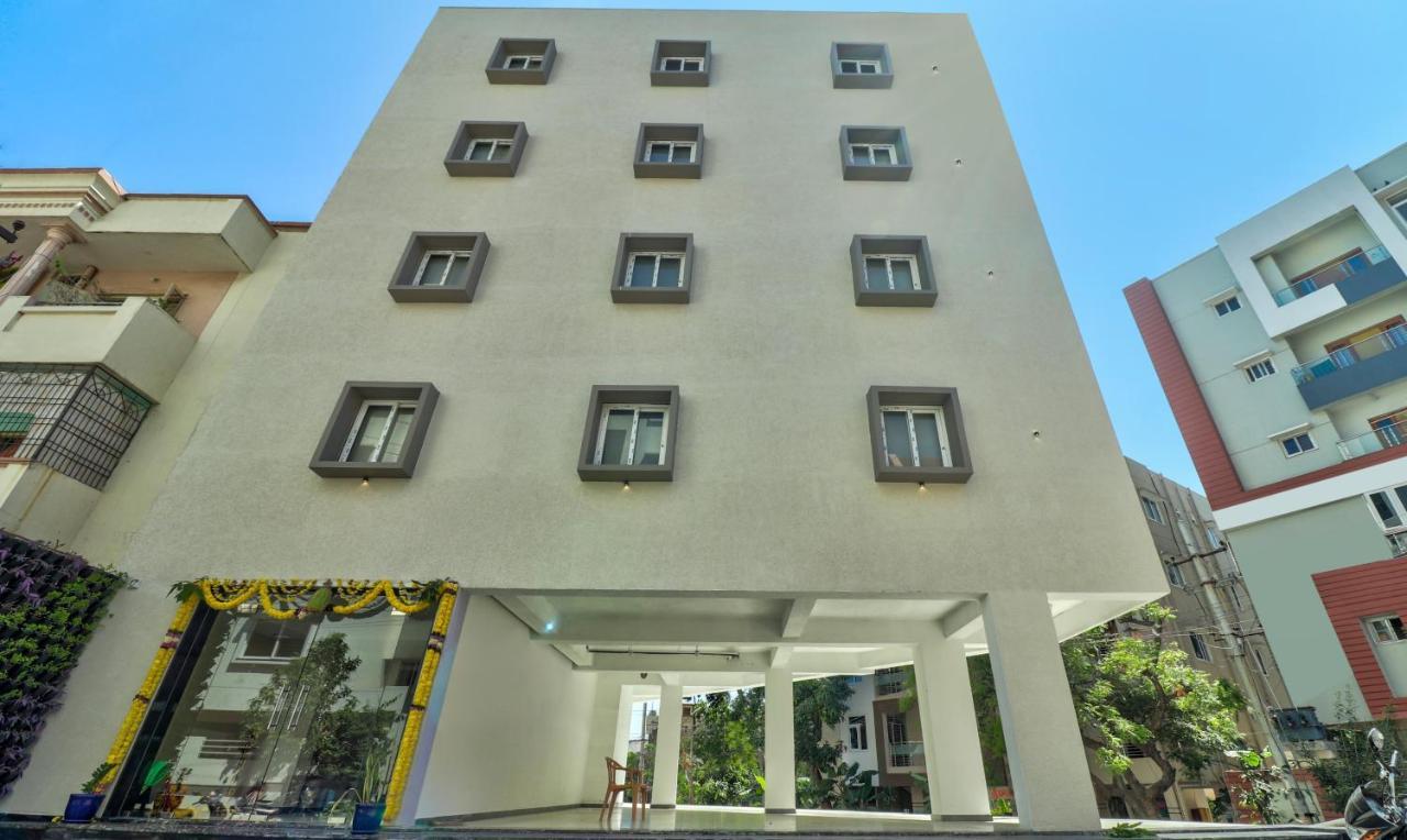 Treebo Sriz Cozy Seethamadhara Visakhapatnam Extérieur photo