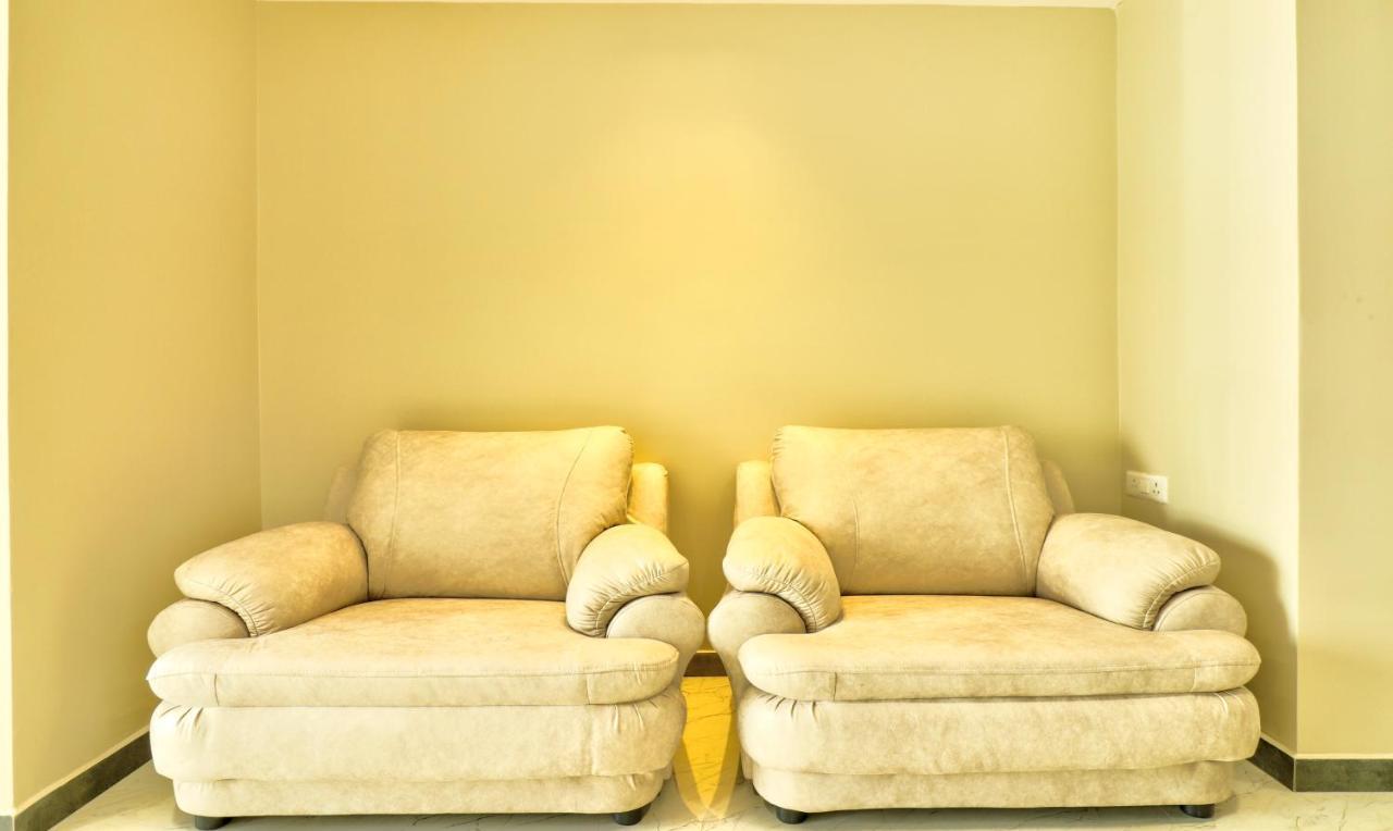 Treebo Sriz Cozy Seethamadhara Visakhapatnam Extérieur photo