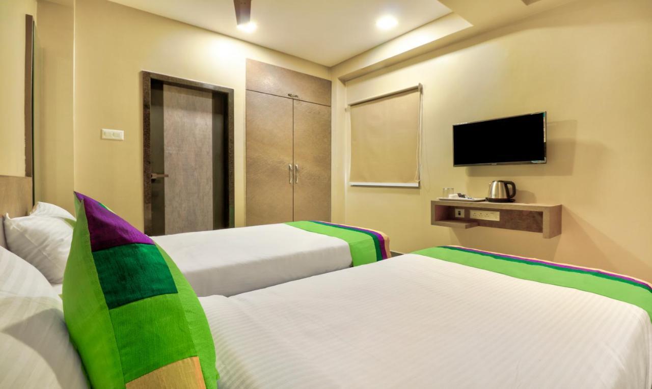 Treebo Sriz Cozy Seethamadhara Visakhapatnam Extérieur photo
