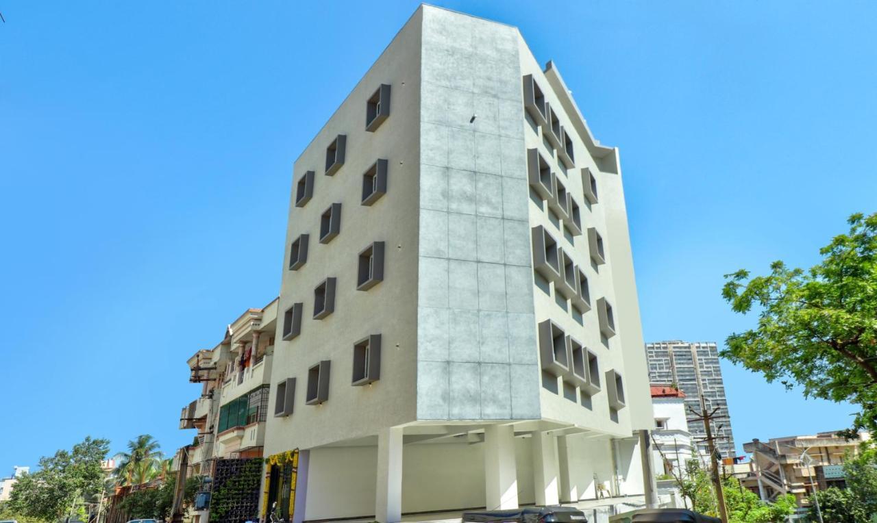 Treebo Sriz Cozy Seethamadhara Visakhapatnam Extérieur photo